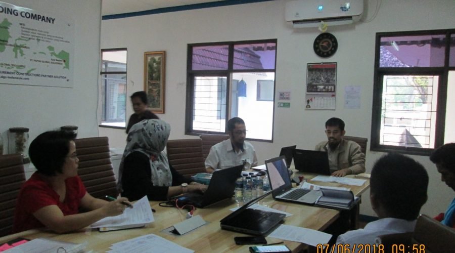 IMPLEMENTASI SISTEM MANAJEMEN KESELAMATAN KESEHATAN KERJA dan LINDUNG LINGKUNGAN (SMK3LL)